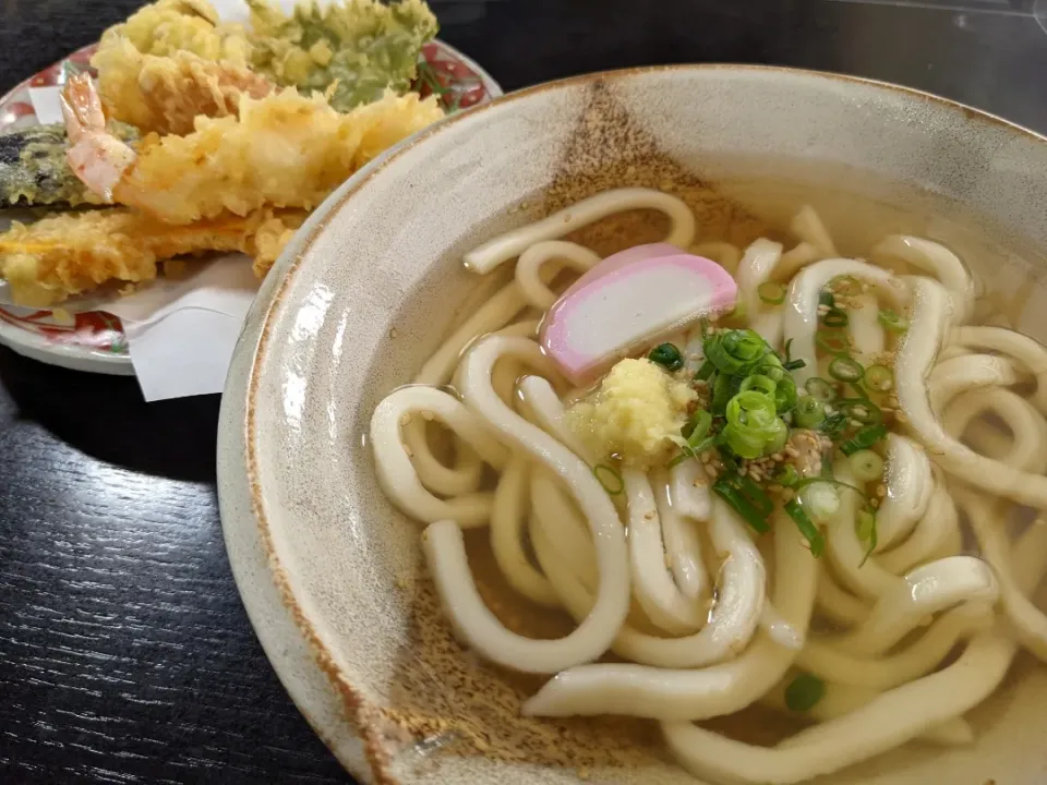 旦那とドライブからのうどん屋さん✨|こむぎさん