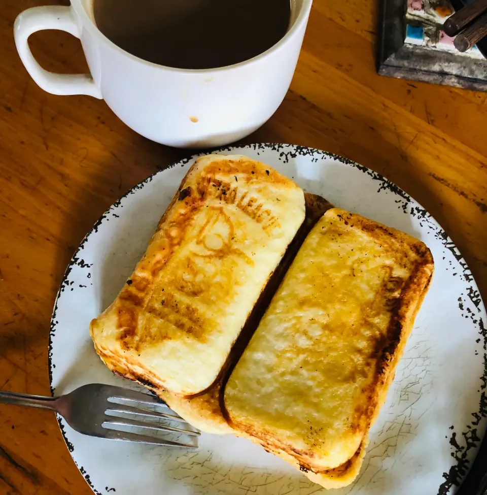 Snapdishの料理写真:ホットサンドメーカーでクロックムッシュ|ミカさん