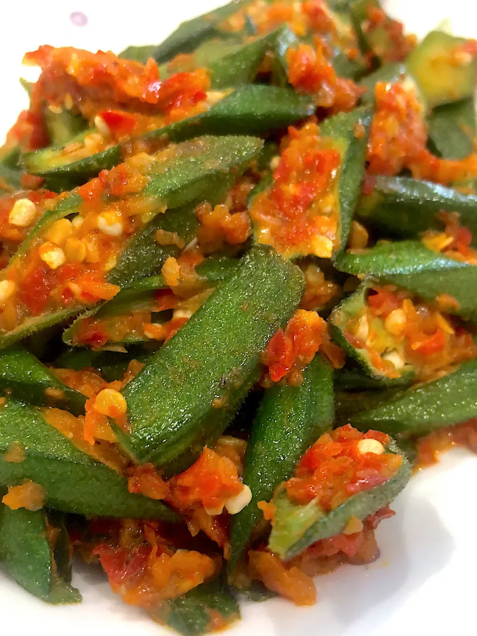 Stir fried okra with fresh chilies and shrimp paste|Amy Aliyyaさん