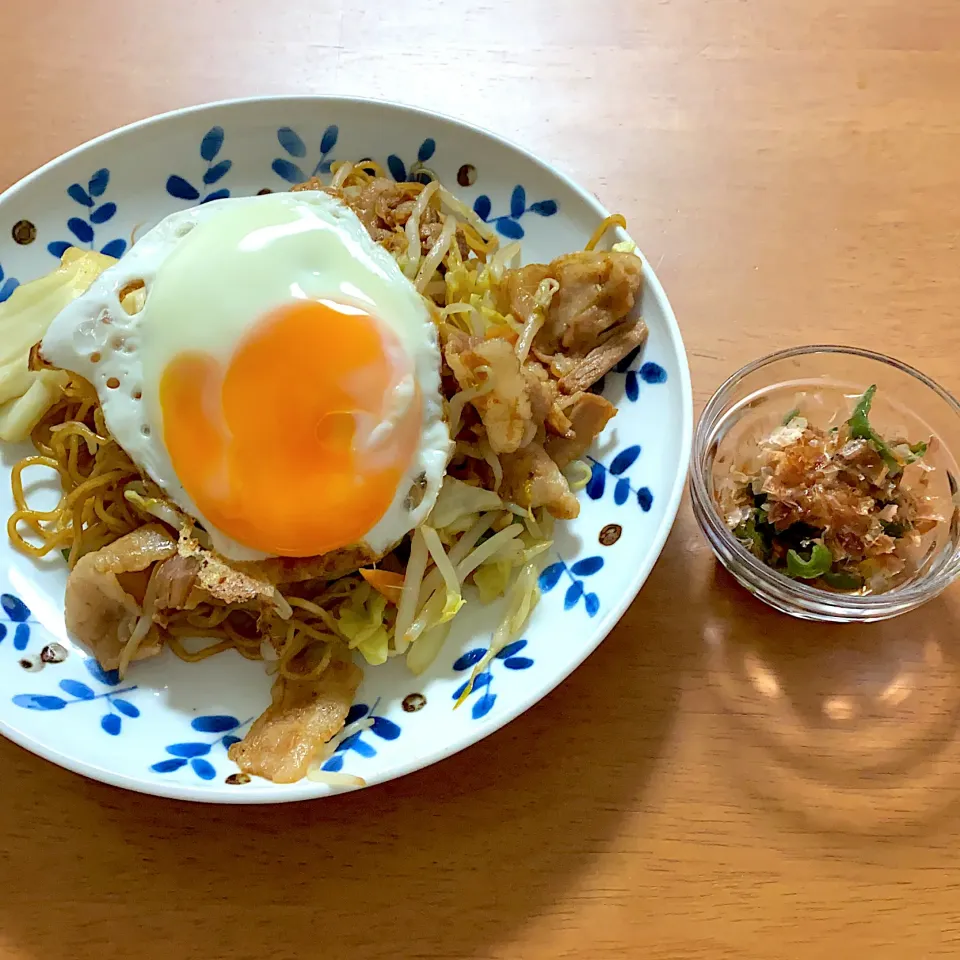 焼きそば、ピーマンの煮物|ひまさん