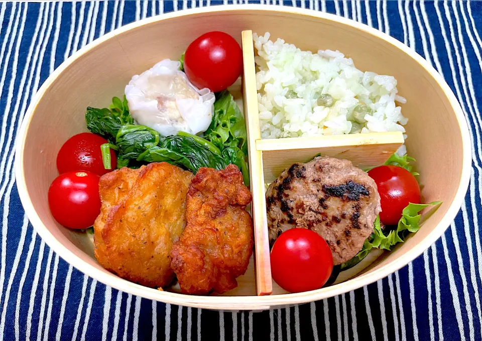 バンバーグ、唐揚げとシュウマイの肉食お弁当🍱|なお🅿️さん