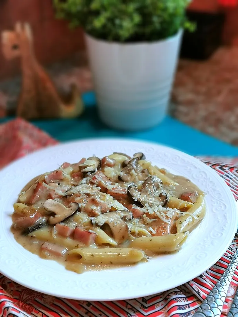 White  Sauce Penne Pasta 🍴|👑Rawi🍁Riw👑さん