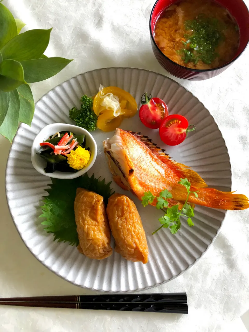 お稲荷さんの朝食|よしこさん