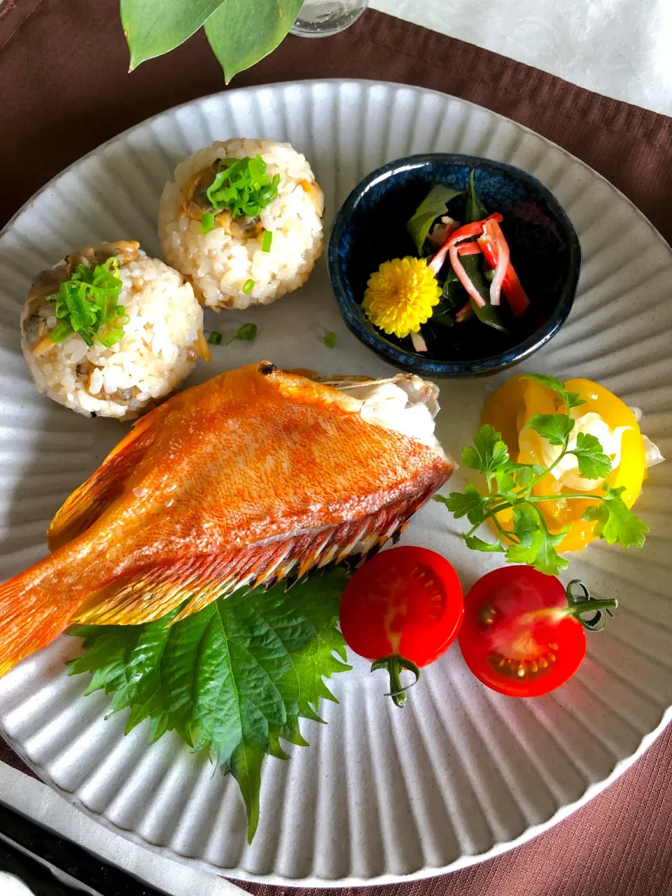 あさりの炊き込みご飯の朝食|よしこさん