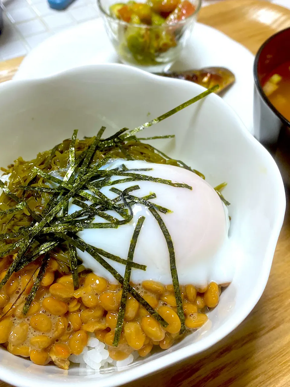 めかぶ納豆温玉丼♡|mayuさん