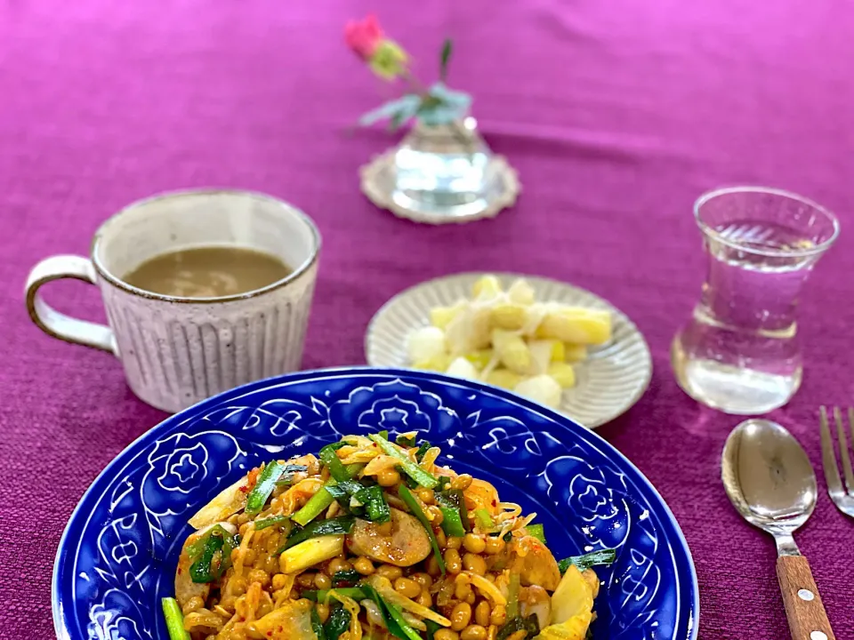 2021.5.24 超ヘルシーお昼ご飯は納豆えのきキムチ蒟蒻パスタ😆|Seikoさん