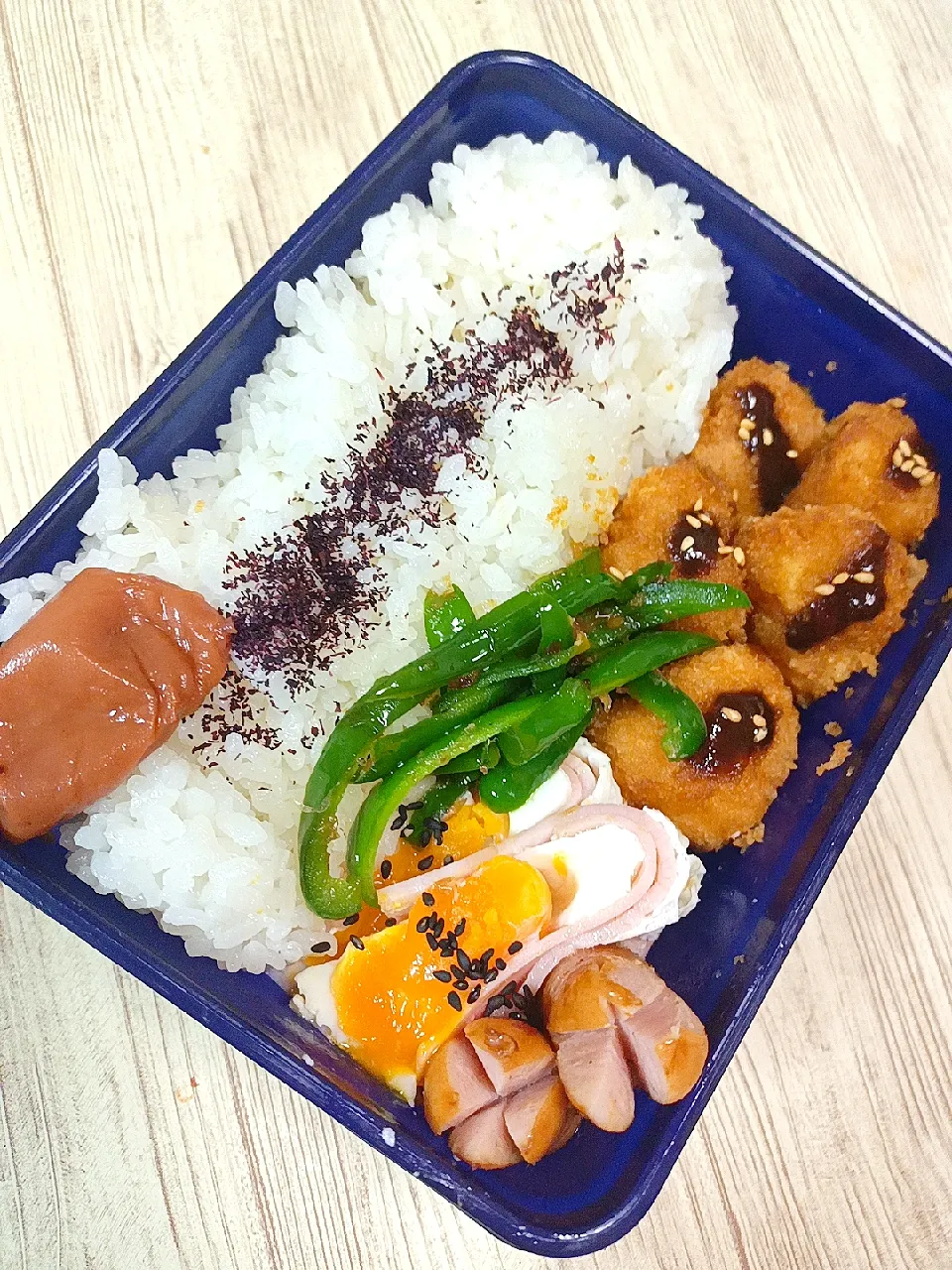 Snapdishの料理写真:一口カツ弁当|🍓マツコ🍓さん