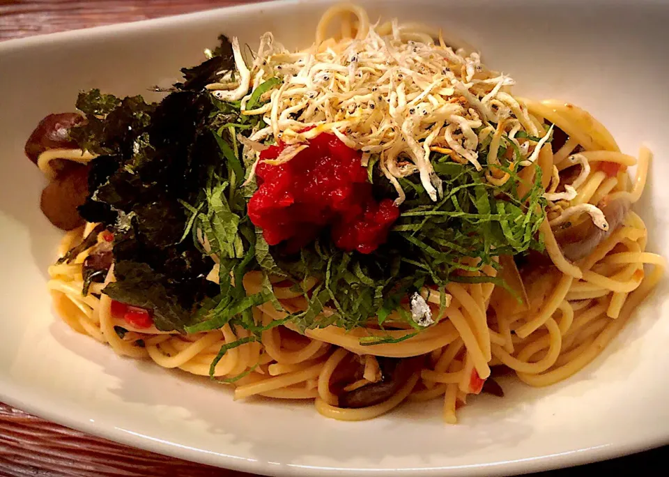 茄子と梅ちりめんの、ジメジメ対策サッパリパスタ🌂🐌|💍ごはん🍚さん