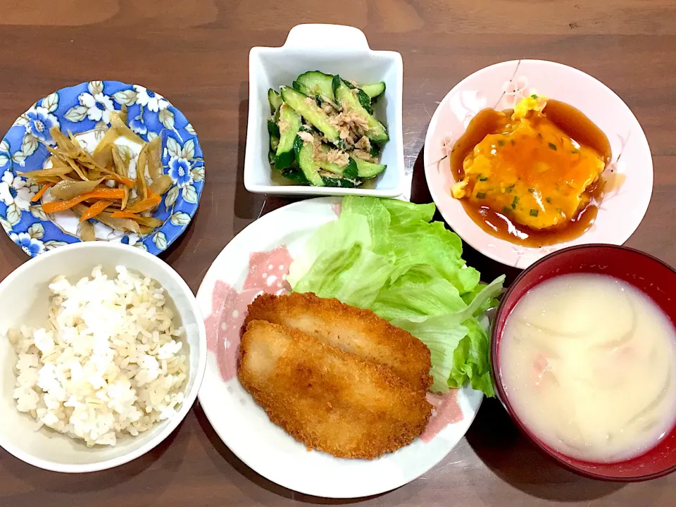 アジフライ ベーコンと玉ねぎのミルク味噌汁 ミニかに玉 無限きゅうり ごぼうのきんぴら|おさむん17さん