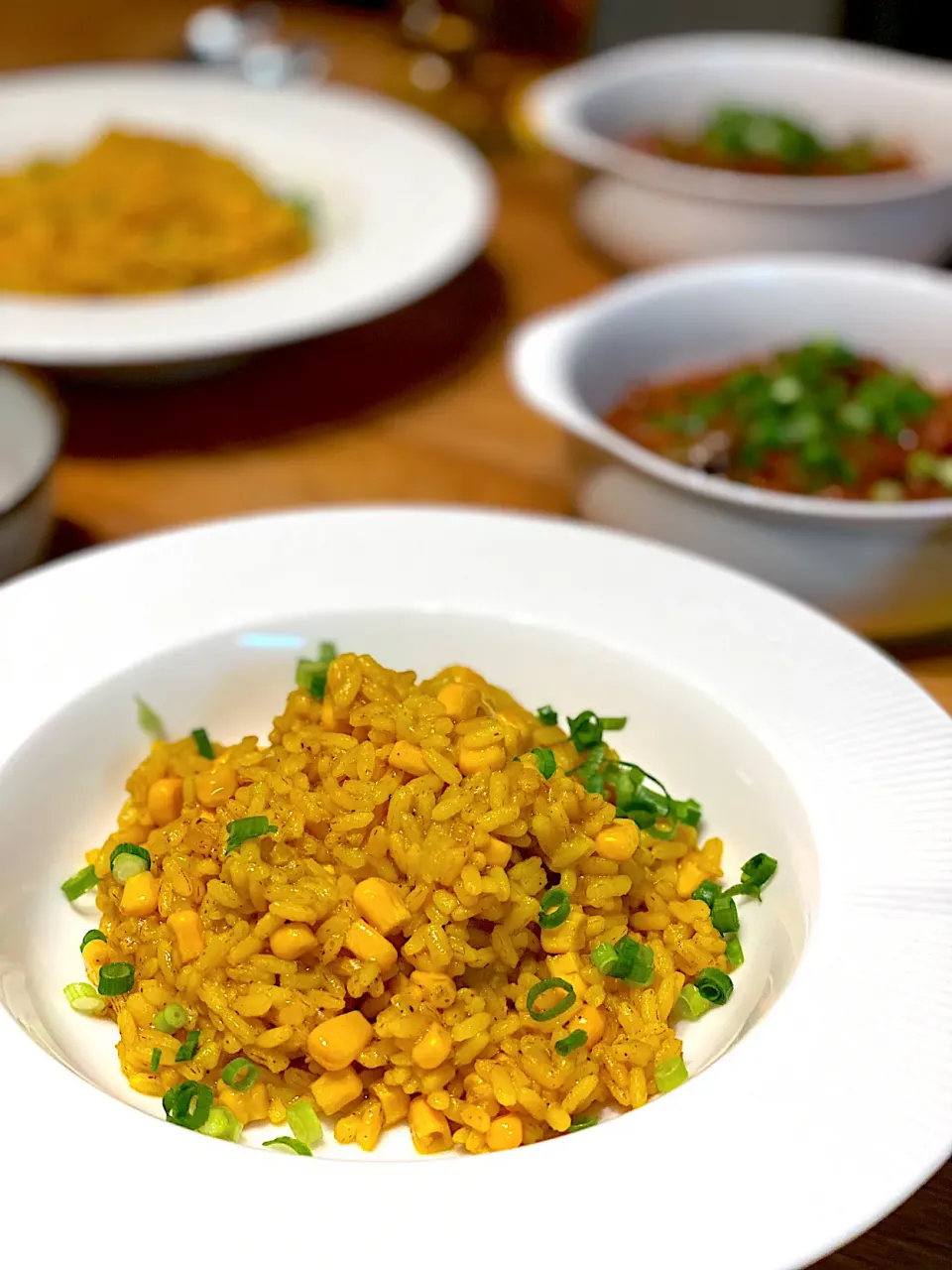 Dinner Vegetarian
Sweetcorn Turmeric Pilaf Long grain rice cooked in vegetable stock & fresh Garlic 
Mushroom & Eggplant Spicy Tomato Curry 
Breaded Black bean |Emanuel Hayashiさん