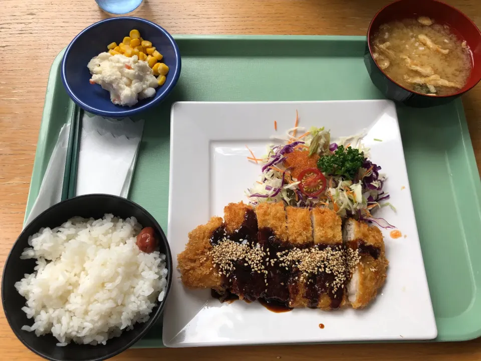 食堂　味噌カツ定食500円|おっちさん