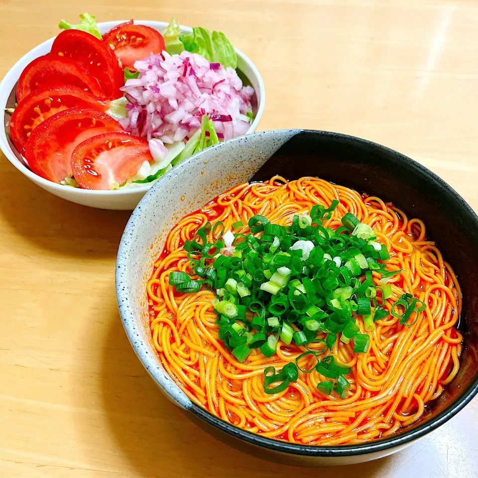 Snapdishの料理写真:辛いラーメンブーム|もぐぴよさん