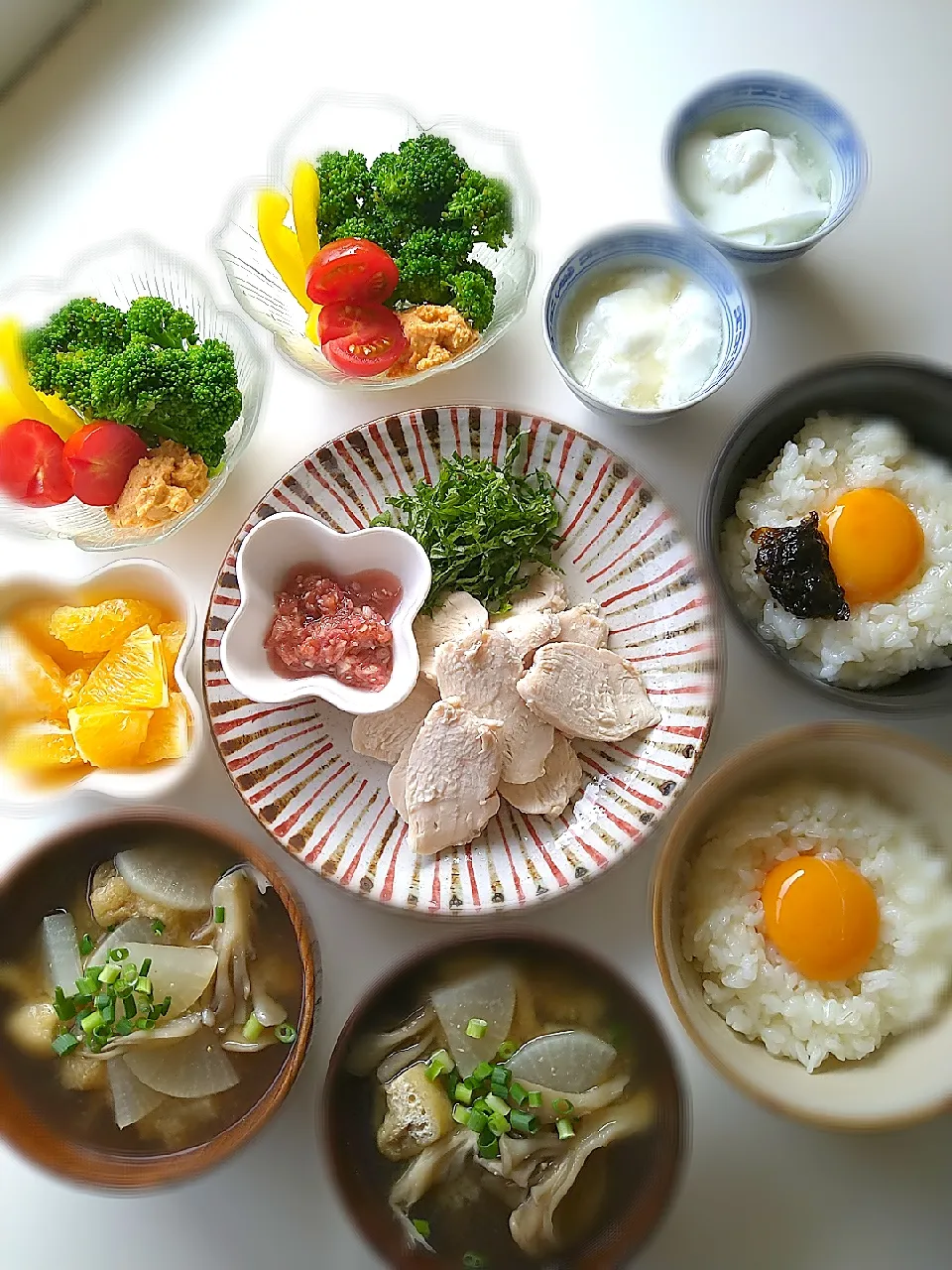 Snapdishの料理写真:イチロッタさんの料理 本日の休日日曜日の朝ごはん。THE 納豆卵かけご飯❣️✨✨✨うう〜ん、これは美味いわ。間違いなしや❣️😋|まめころさん