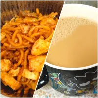 Mee goreng with coffee|Jothi Joさん