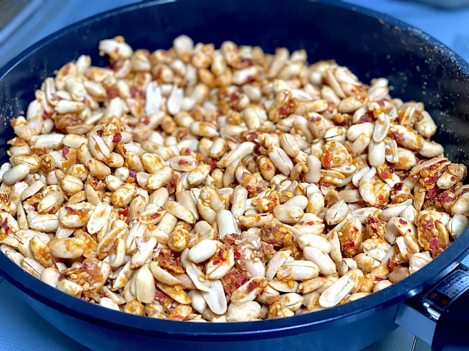 Spicy peanuts garlic|yeni kartikasariさん