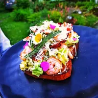 Salad Ceasar, brioche, bacon chips, shrimps.|Lumír Seifertさん