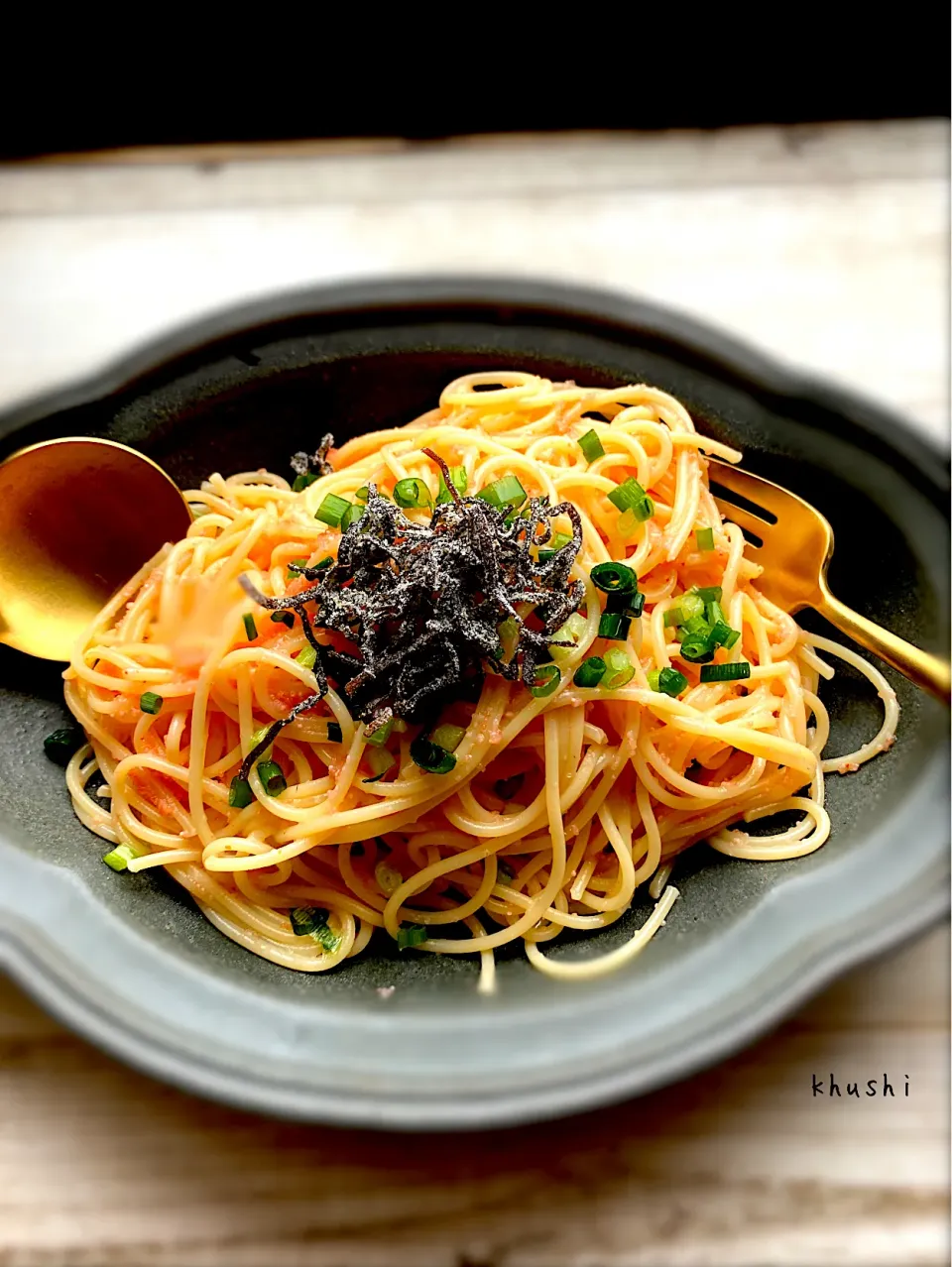 Snapdishの料理写真:無性に食べたい時がある❣️それが明太子パスタ🍝　塩昆布の旨味プラスで止まらない🍴|KOZUEさん