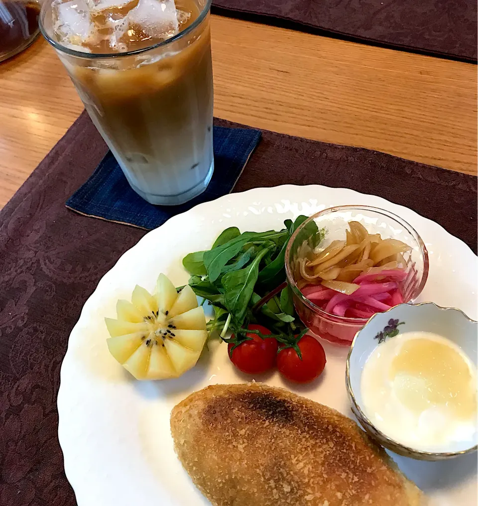 Snapdishの料理写真:カレーパンモーニング|sobacoさん