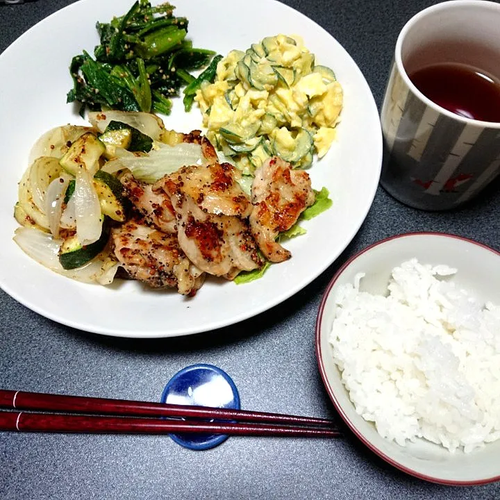 Snapdishの料理写真:鶏肉のペッパー焼きのワンプレート|jun(・x・)さん