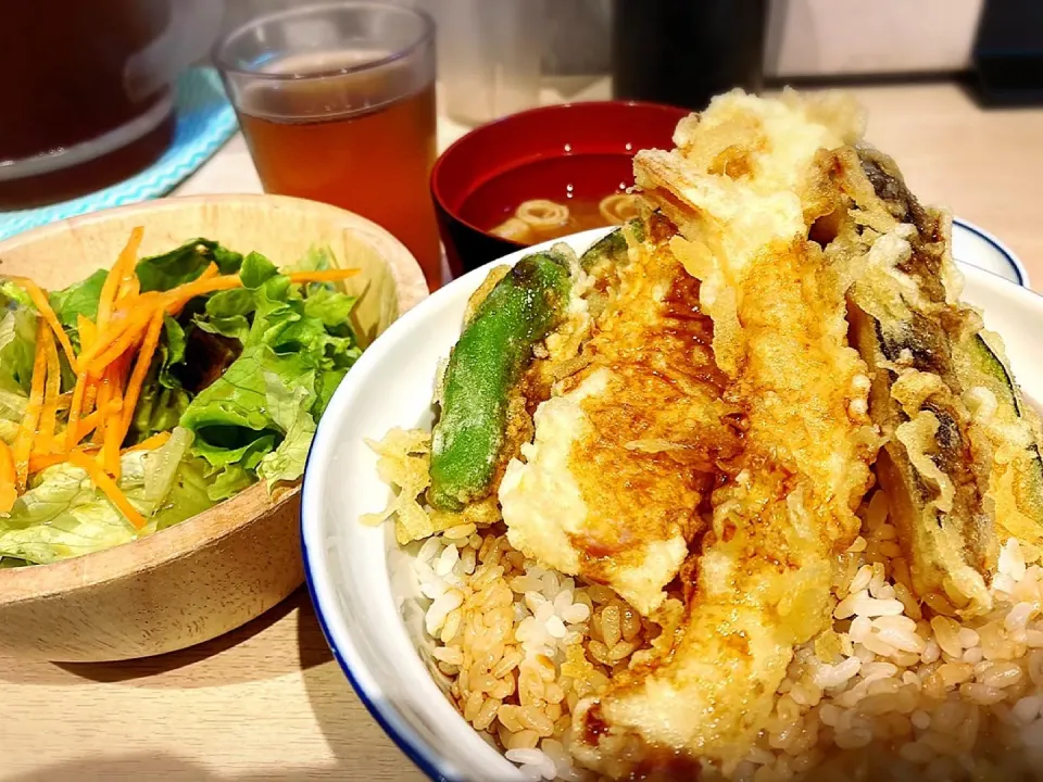 お得天丼 ¥650|Blue Moon Caféさん