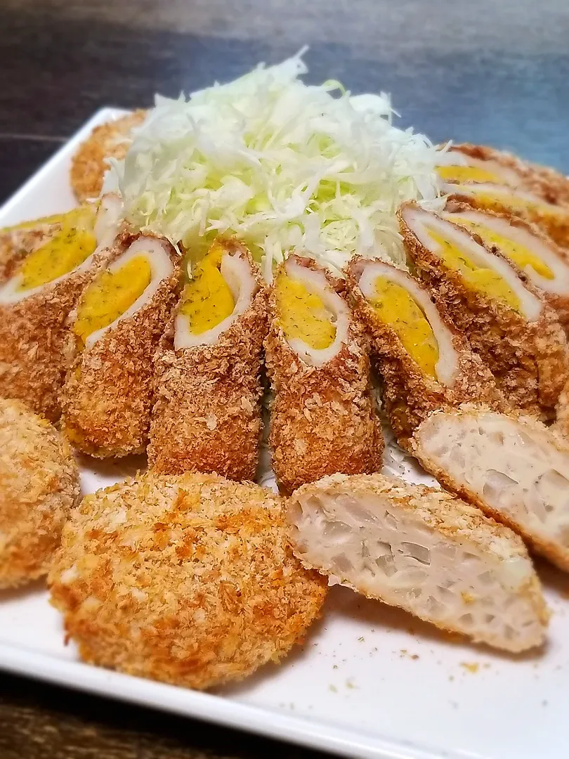 ノンフライ🔥鶏ひき肉のメンチカツとポテトinちくわフライ|ぱんだのままんさん