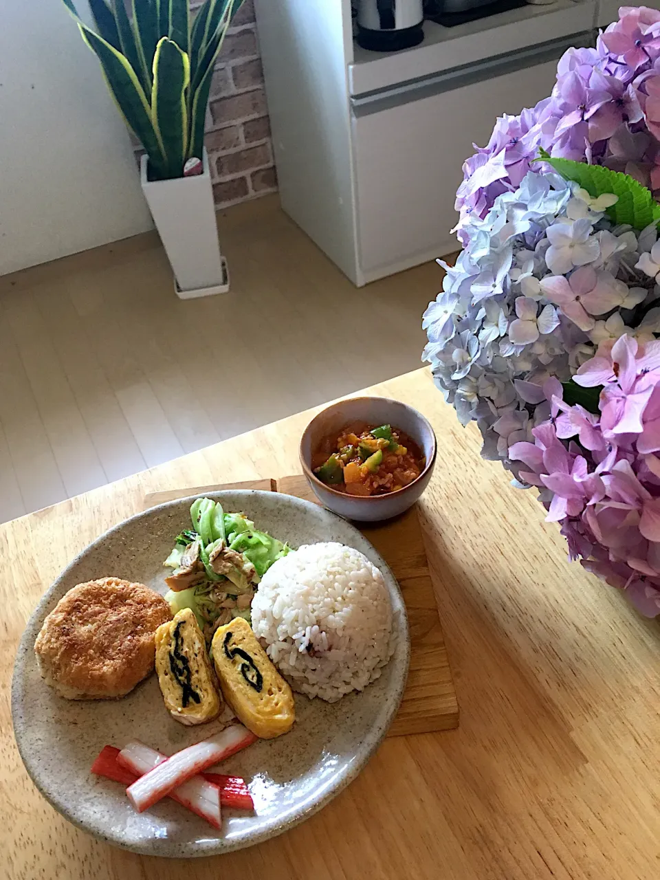 Snapdishの料理写真:旦那さんのお弁当オカズでmyランチプレート꒰◍'〰 `◍꒱|さくたえさん