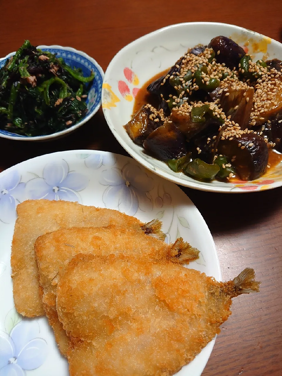 Snapdishの料理写真:アジフライ
茄子とピーマンの味噌煮
ほうれん草とツナとひじき和え|ぱやさん