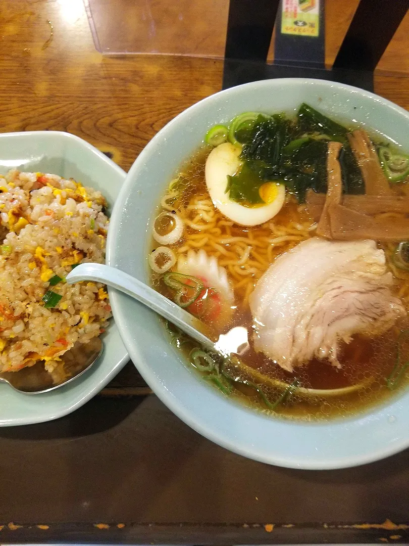 ラーメン、半チャーハン|nobさん