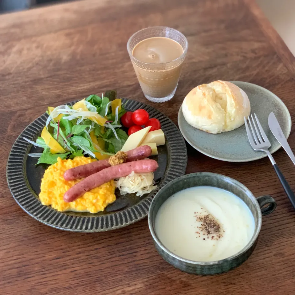 今日の朝ごはん|ぺんぎんさん