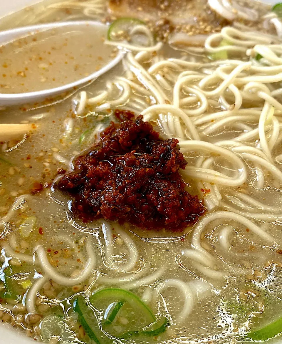 長浜ラーメン　タローちゃん　辛子高菜が辛い‼︎|Kouji  Kobayashiさん