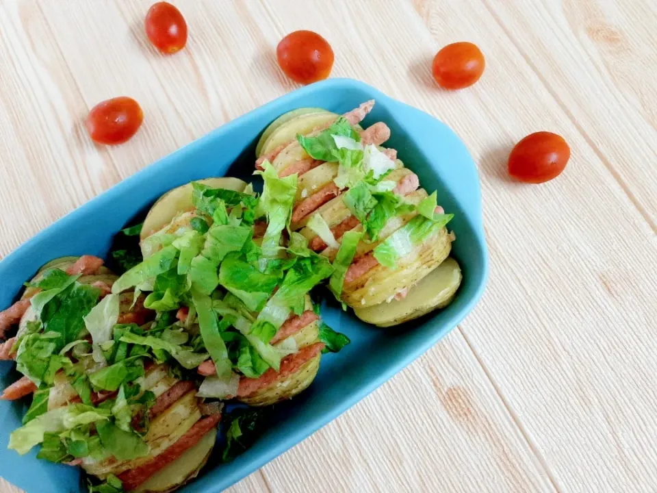 Snapdishの料理写真:#HasselbackPotatoes|vivena🌱さん