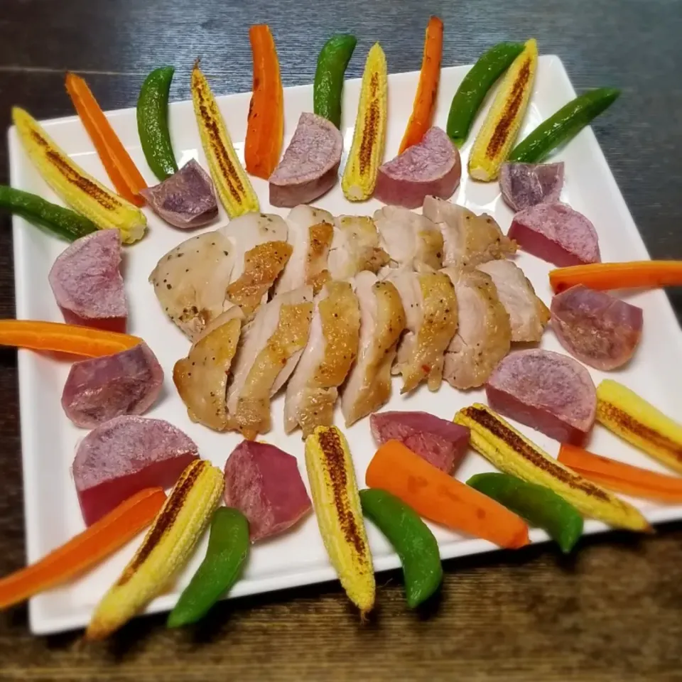 父の日メニュー👔チキンステーキとカラフル野菜のオーブン焼き|ぱんだのままんさん