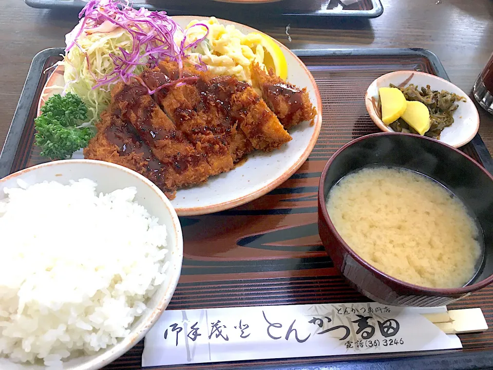 クライミング後の、ロースとんかつ定食！|にゃふてんさん