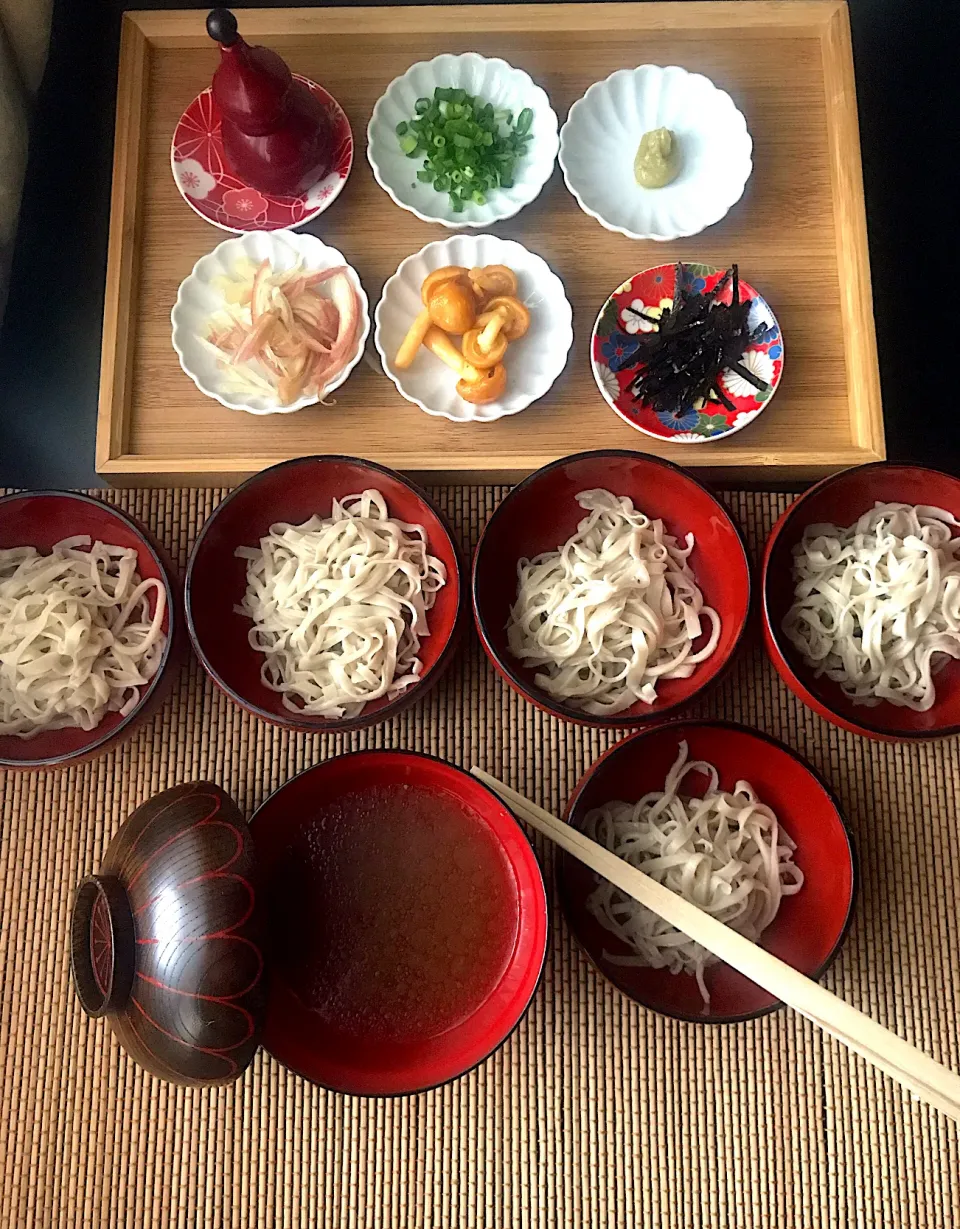 "蕎麦ワールド” おうちわんこそば|とんちんさん