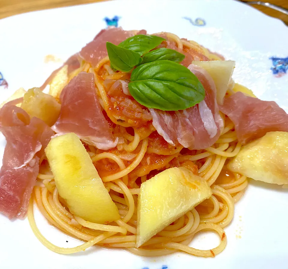 桃と生ハムとトマトのパスタ|チルさん