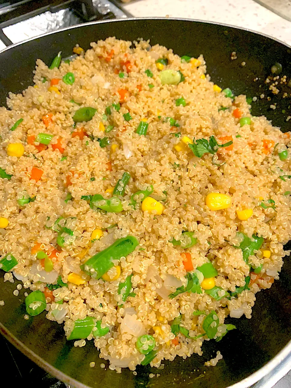 Snapdishの料理写真:Stir fry Quinoa fried rice version😋yum|🌺IAnneさん