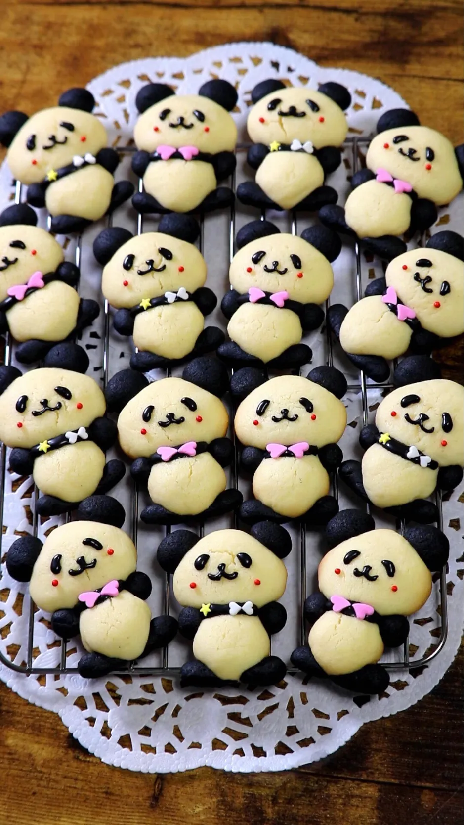 大量生産！立体パンダクッキー🐼🍪|パンダワンタンさん