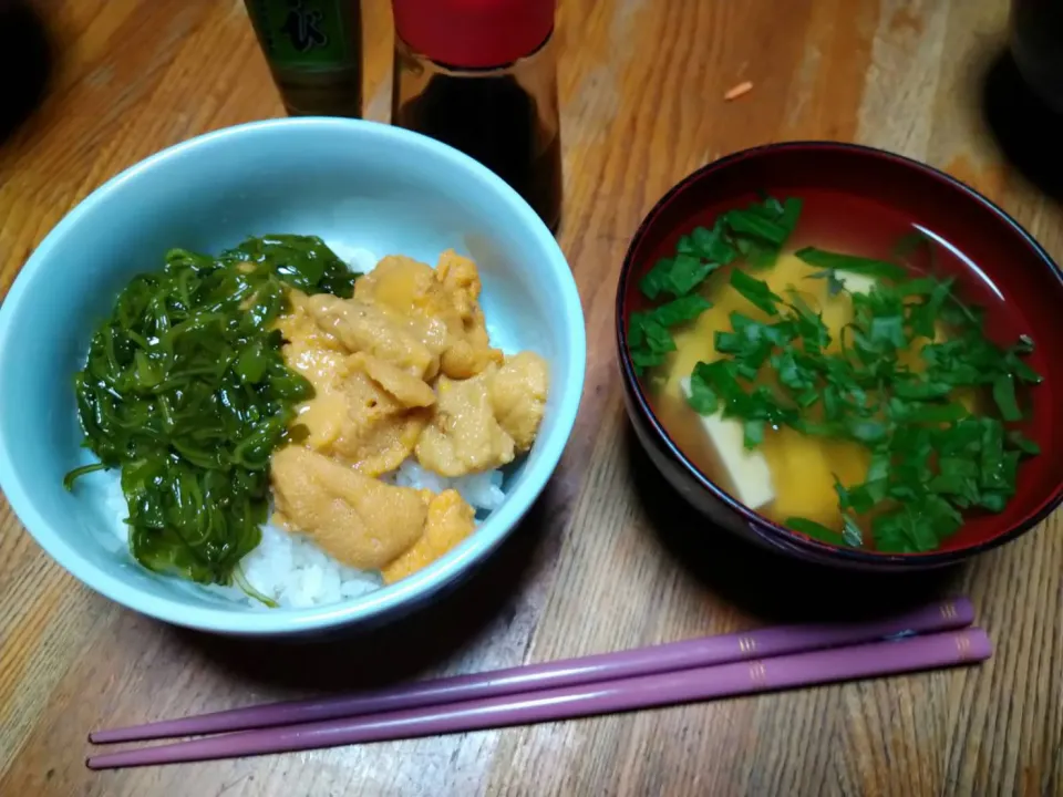 ウニめかぶ丼|とももさん