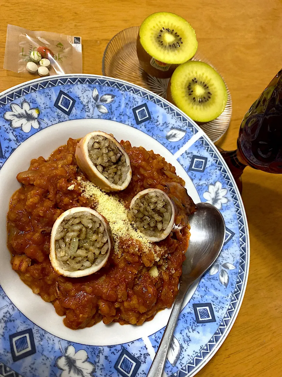 Snapdishの料理写真:イカ墨のリゾットイカ飯🦑風|あっきさん