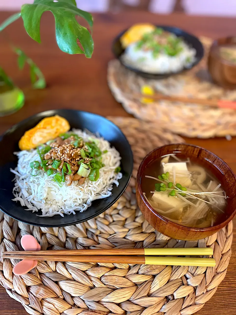 納豆しらす丼、お豆腐とえのきのお吸い物|ＭＡＲＵＥ家の食卓さん