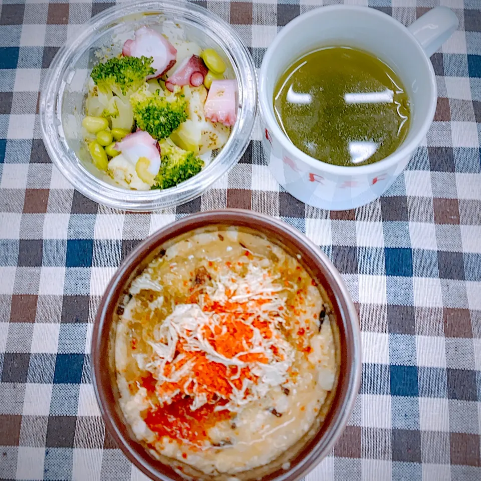 今日のお弁当★鶏むね肉の粕漬と野菜とキノコとヒジキのピリ辛雑炊★セブンのたことブロッコリーのバジルサラダ付き|riko30294さん