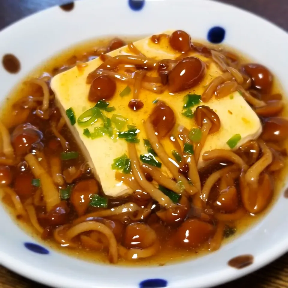 なめこたっぷり、あんかけ豆腐|ぱんだのままんさん