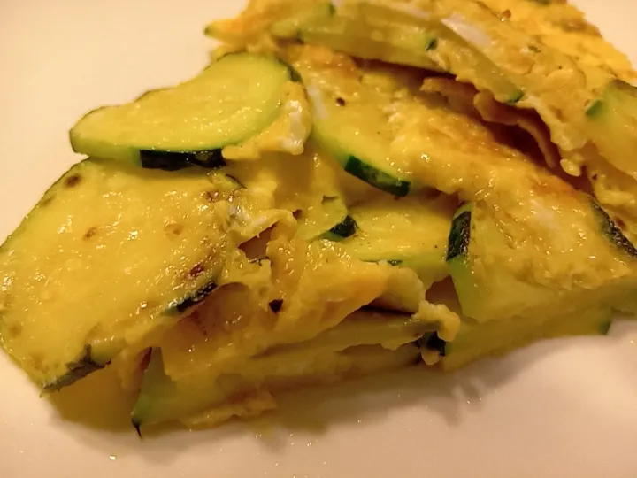 ズッキーニだけのオープンオムレツ|Conyさん