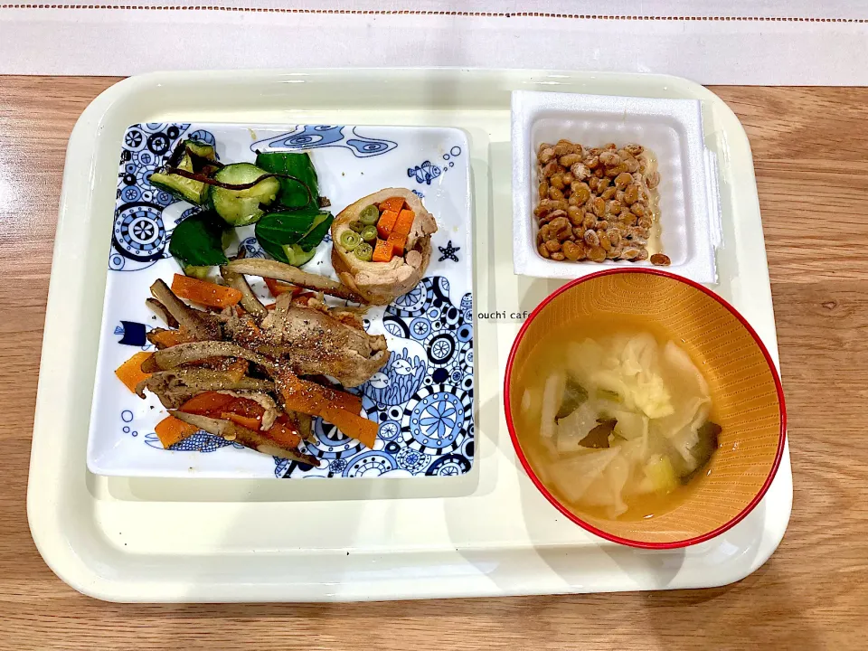 Snapdishの料理写真:豚肉入り金平牛蒡のご飯|みよさん