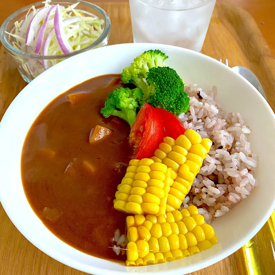 Snapdishの料理写真:コーンたっぷり朝カレー|Hiromi Isonagaさん