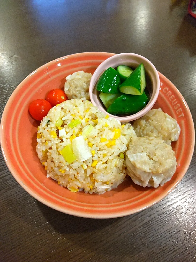 Snapdishの料理写真:息子置き弁2日目🍱チャーハン|Rieさん