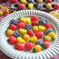 フルーツ団子🍎🍓🍇🍌🍍

シリコン型でフルーツのお団子を作りました🍡