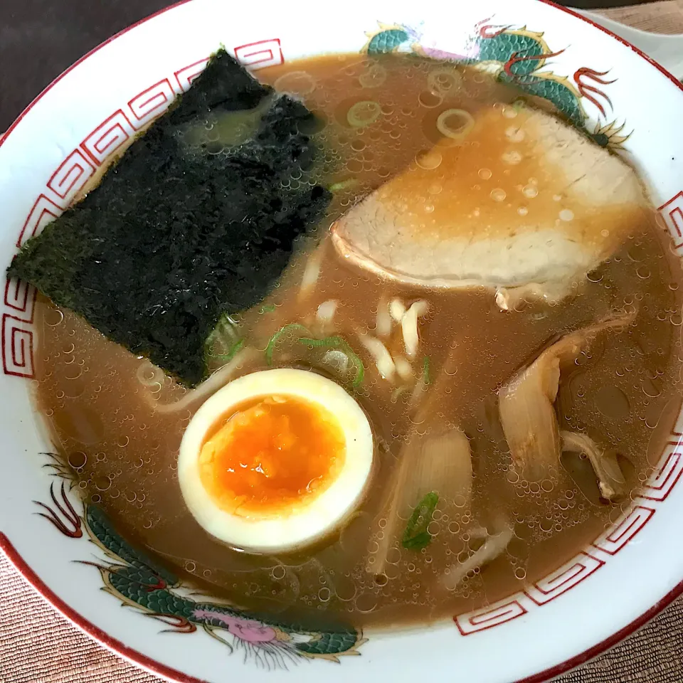 旭川醤油ラーメン|純さん