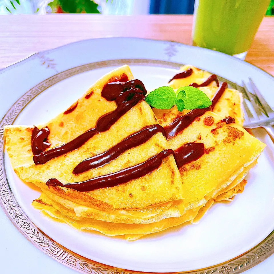 🍰🧋チョコクレープと抹茶ドリンクでブレイク😋|Sの食卓さん