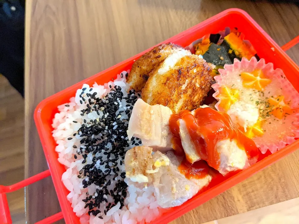 ポークチャップ+コロッケ弁当|mof-mofさん